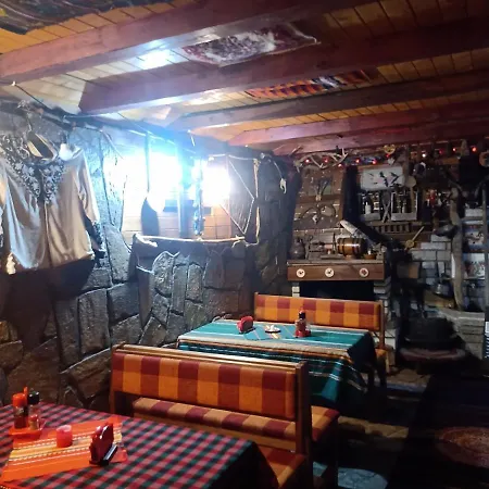 Hotel кръчмъ при байката Alpin Ribarița